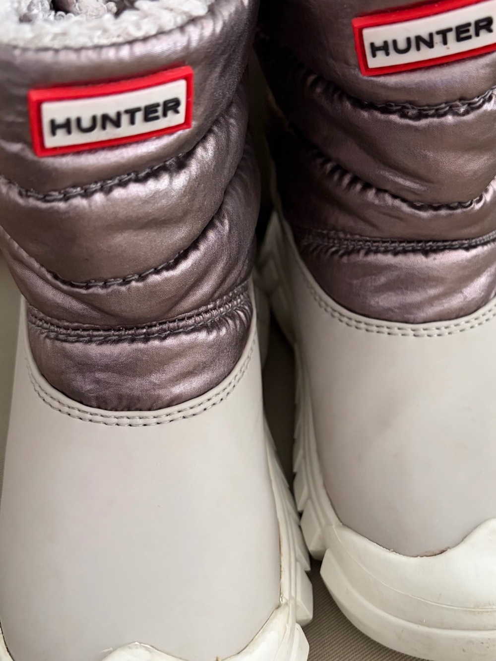 Hunter - Kids Insulated Intrepid Snow
Boots (size UK 9 - cream/taupe/metallic)